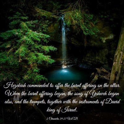 Picture 03 - 2 Chronicles 29:27 WEB - Hezekiah commanded to offer the burnt offering on - Bible Verse Picture